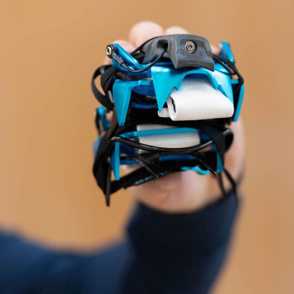 CRAMPONES BLUE ICE HARFANG