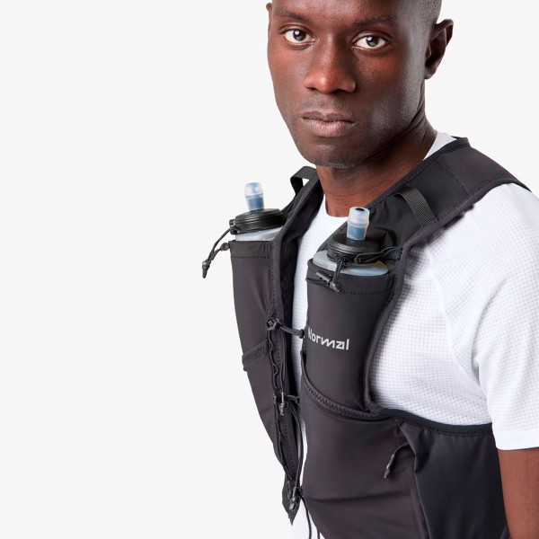 MOCHILA NNORMAL RACE VEST 5L (2024)