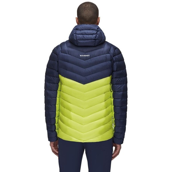 PLUMAS MAMMUT BROAD PEAK IN